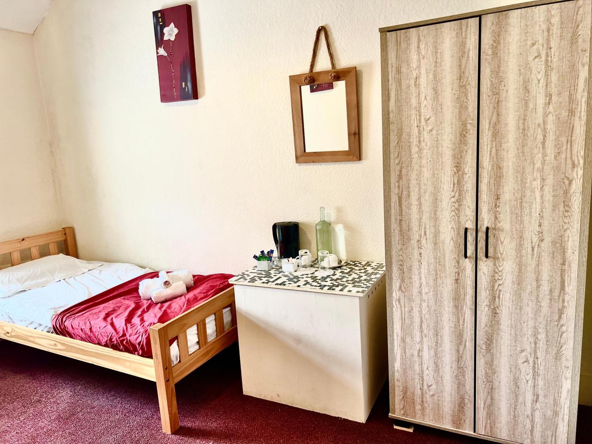 The Coach House Inn Moycullen Eksteriør billede